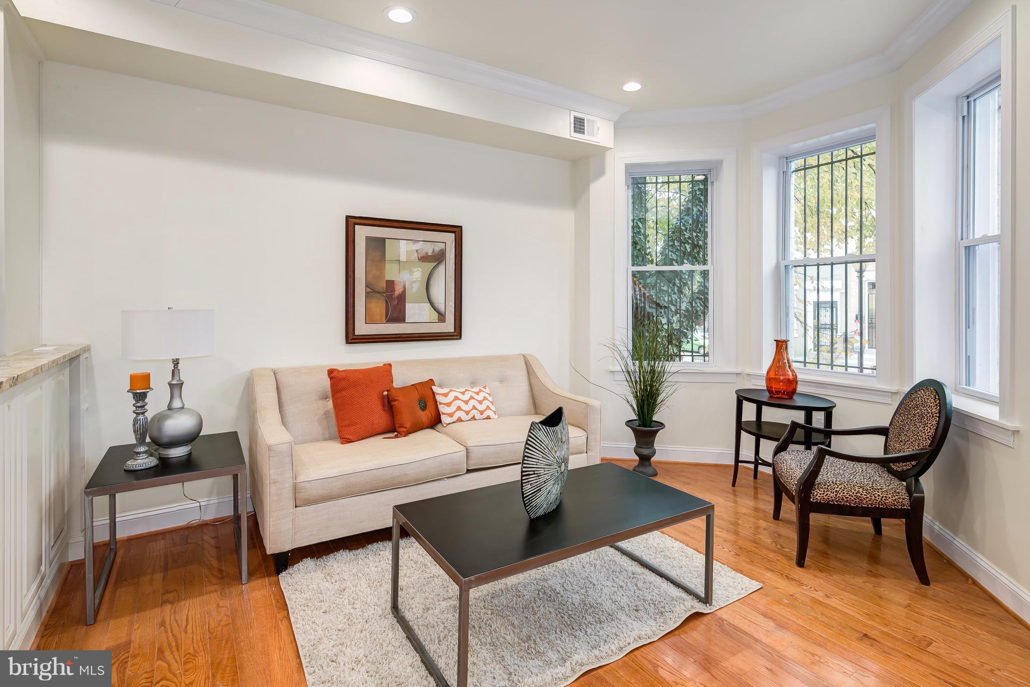 19 Todd Place Northeast Washington, DC 20002 - Photo 3 of 22 Living Room
