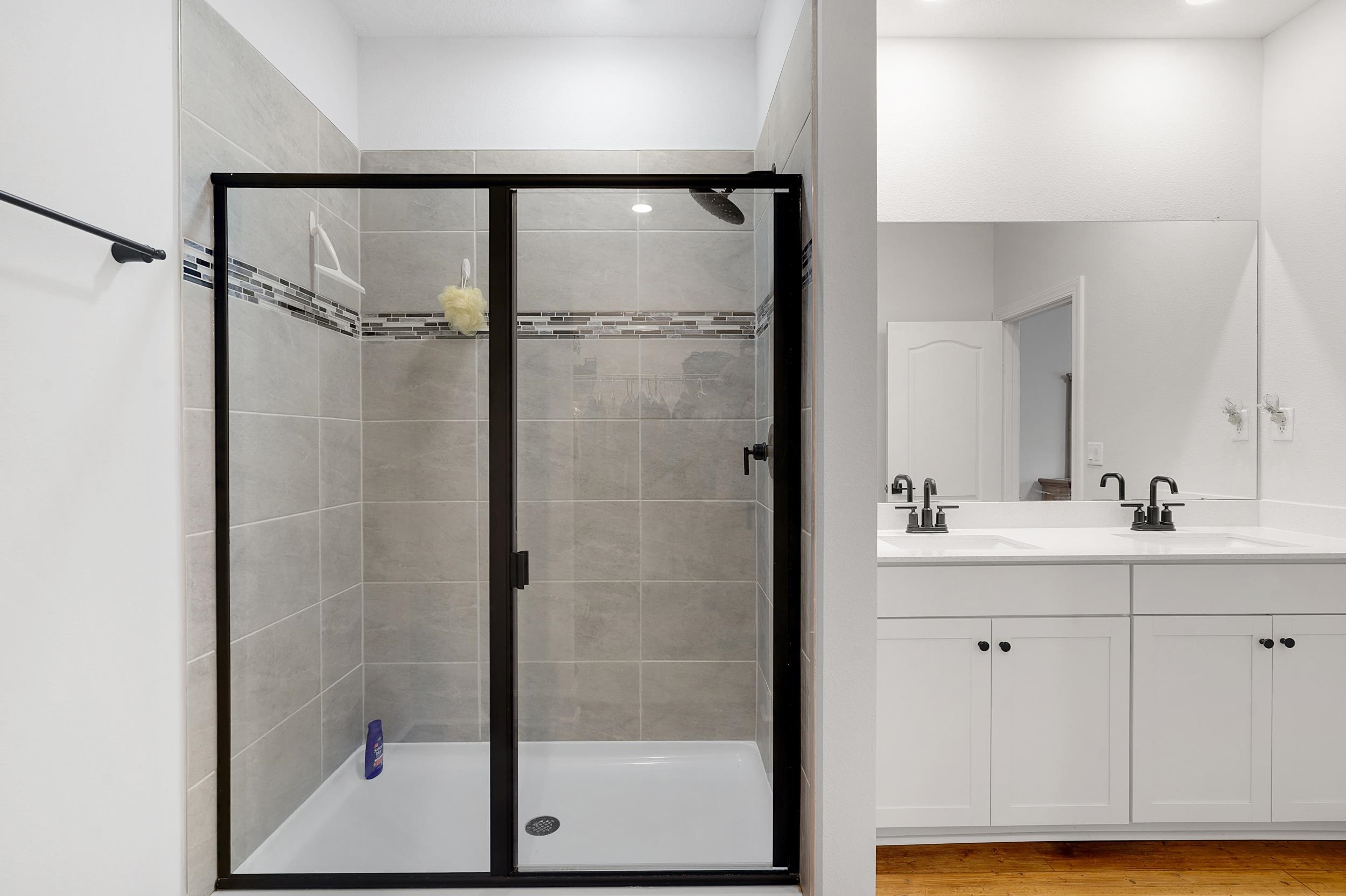 1014 Morgans Treasure Road St. Augustine, FL 32084 - Photo 14 of 31 a bathroom with a shower and a sink
