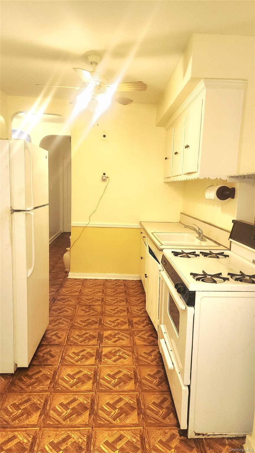 664 Remsen Avenue Brooklyn, NY 11236 - Photo 17 of 40 a view of a stove