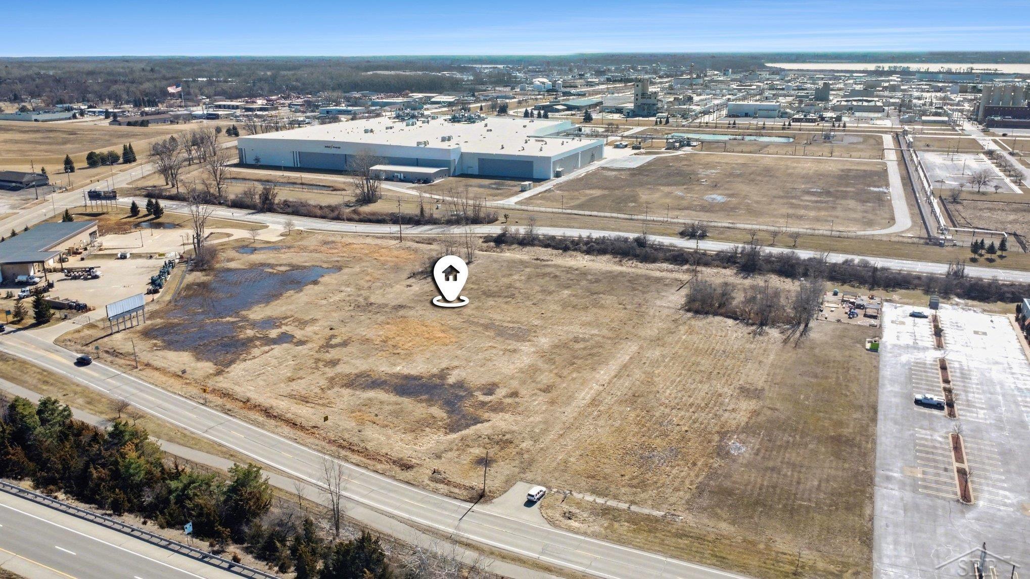 1240 James Savage Road Midland, MI 48640 - Photo 6 of 9