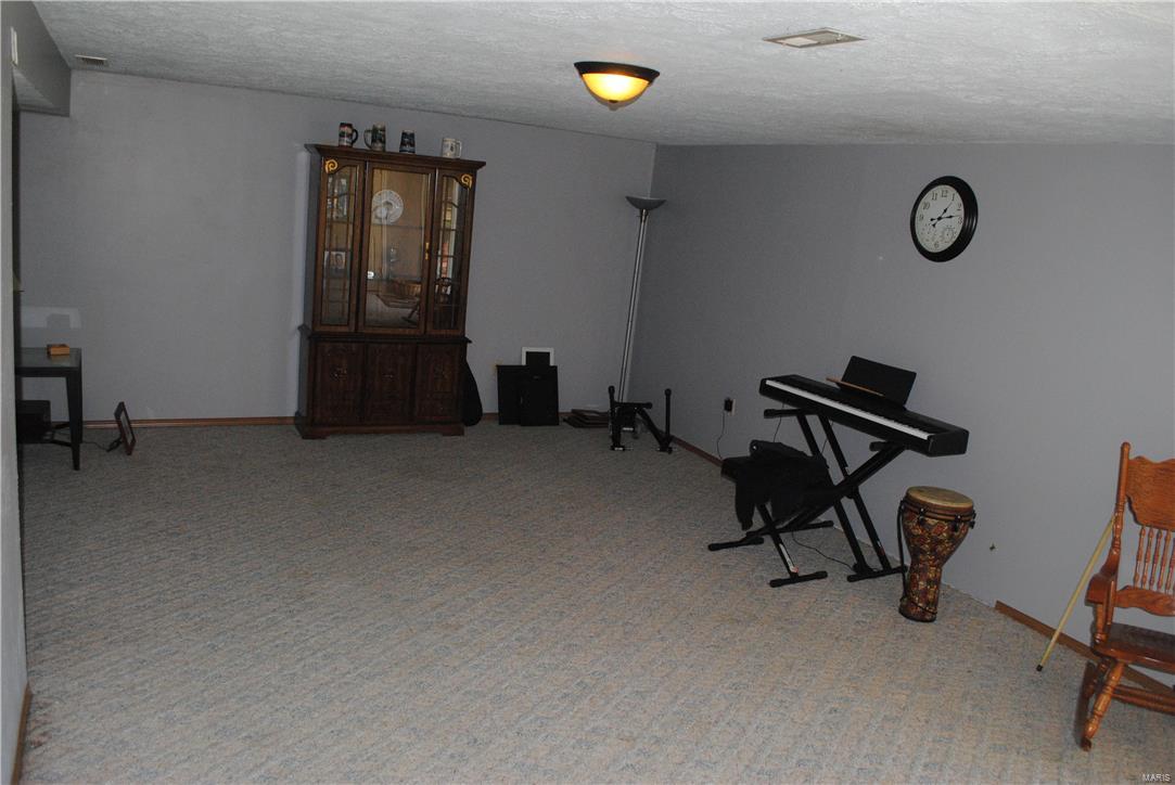 152 Walnut Ridge Drive Bethalto, IL 62010 - Photo 17 of 24 Gallery Image 17