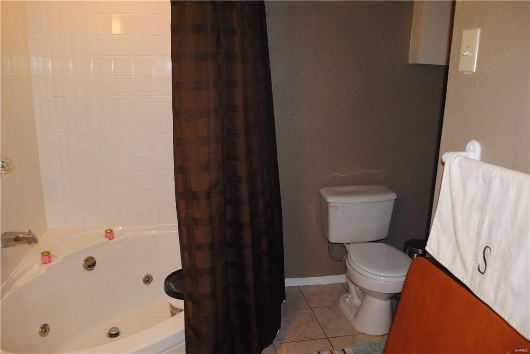 152 Walnut Ridge Drive Bethalto, IL 62010 - Photo 18 of 24 Gallery Image 18