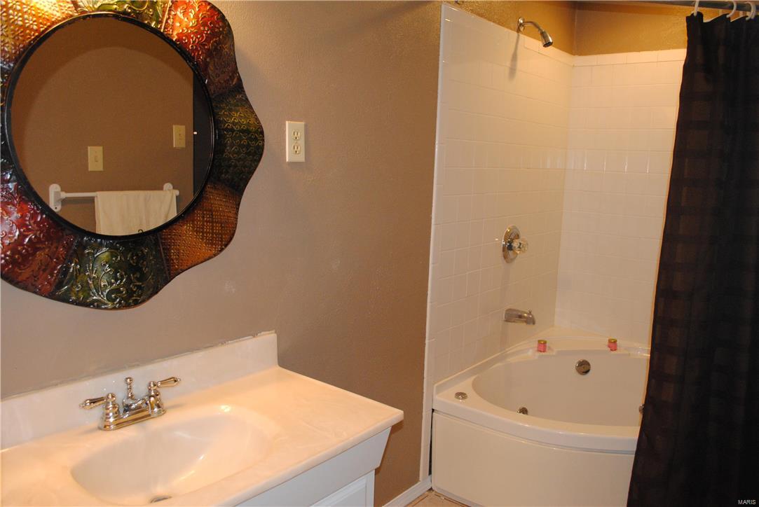 152 Walnut Ridge Drive Bethalto, IL 62010 - Photo 19 of 24 Gallery Image 19
