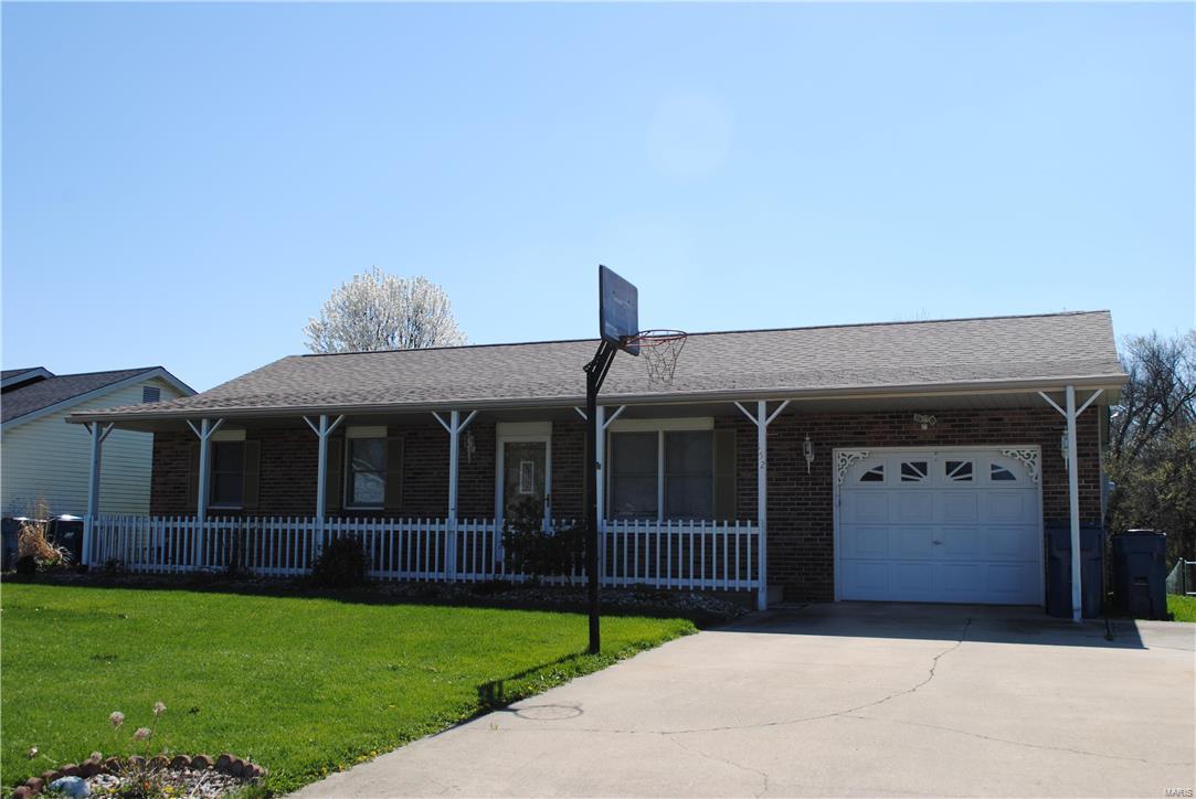 152 Walnut Ridge Drive Bethalto, IL 62010 - Photo 2 of 24 Gallery Image 2