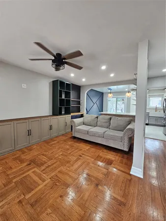 $3,650 | 2082 Pitman Avenue | Wakefield