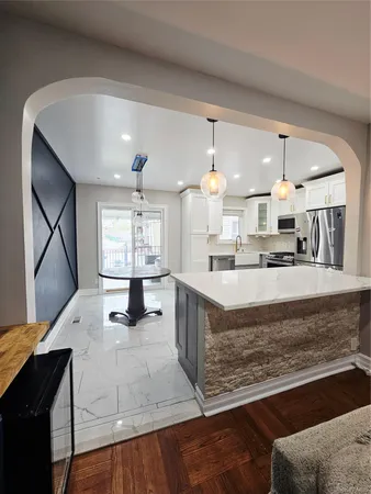 $3,650 | 2082 Pitman Avenue | Wakefield