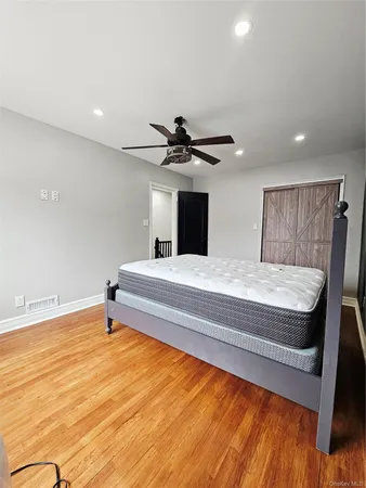 $3,650 | 2082 Pitman Avenue | Wakefield