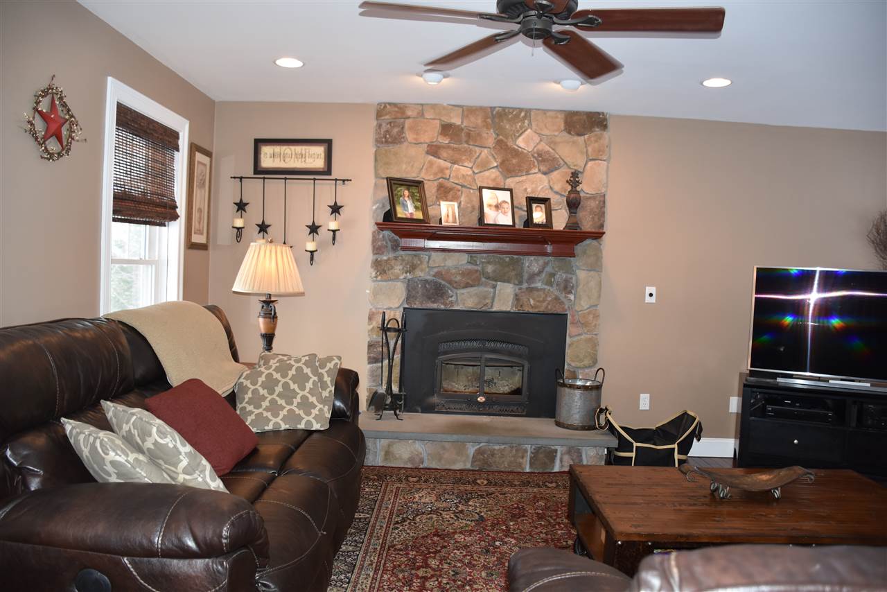 265 Swamp Road Epsom, NH 03234 - Photo 10 of 35