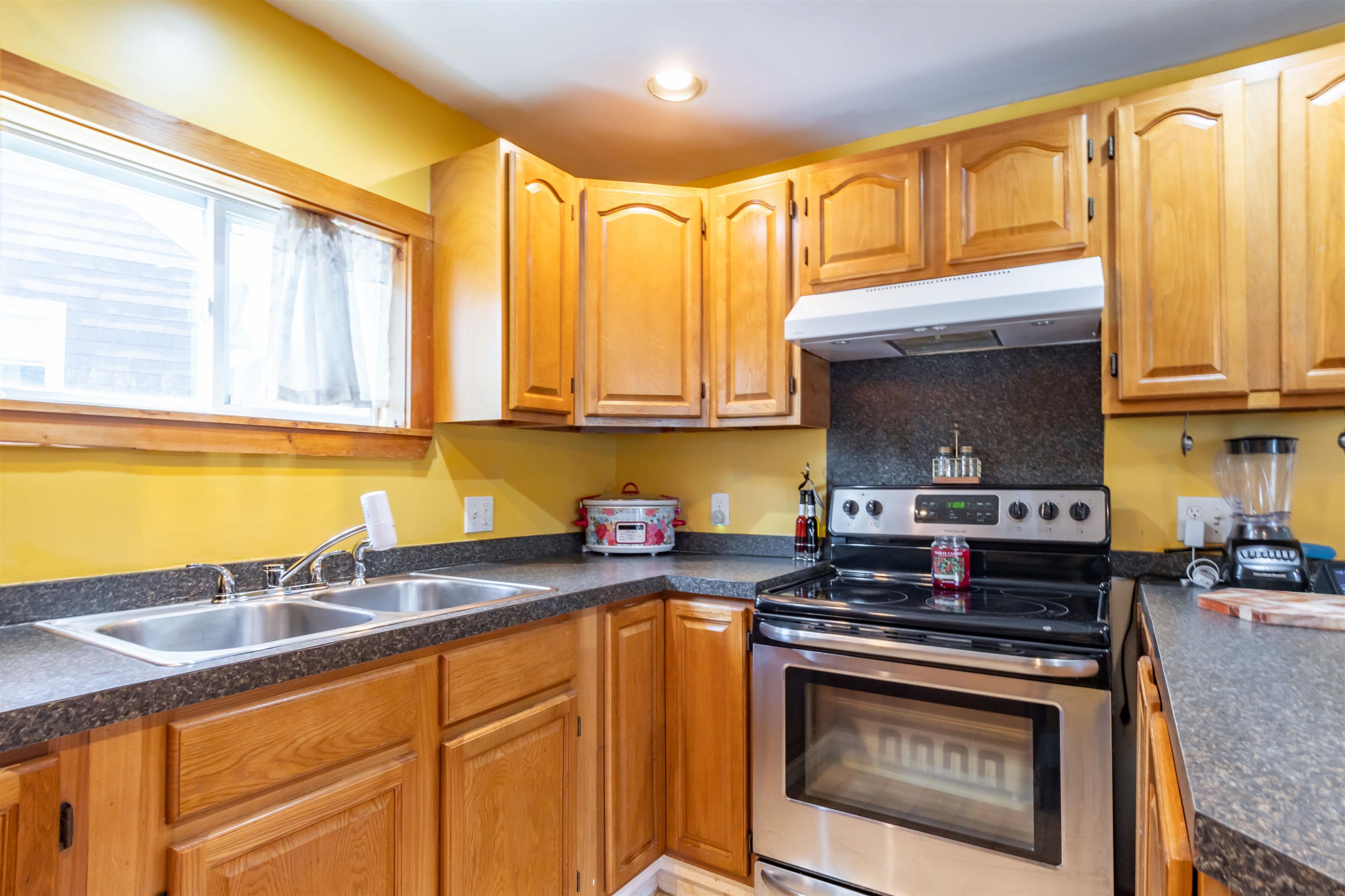 23 Concord Hill Road Pittsfield, NH 03263 - Photo 6 of 43