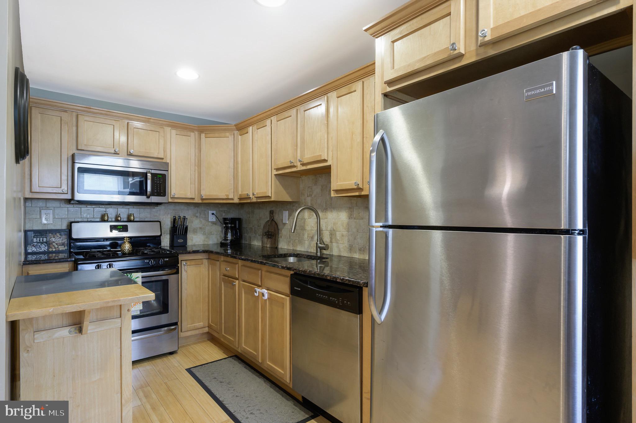 2086 Heather Road Folcroft, PA 19032 - Photo 2 of 19