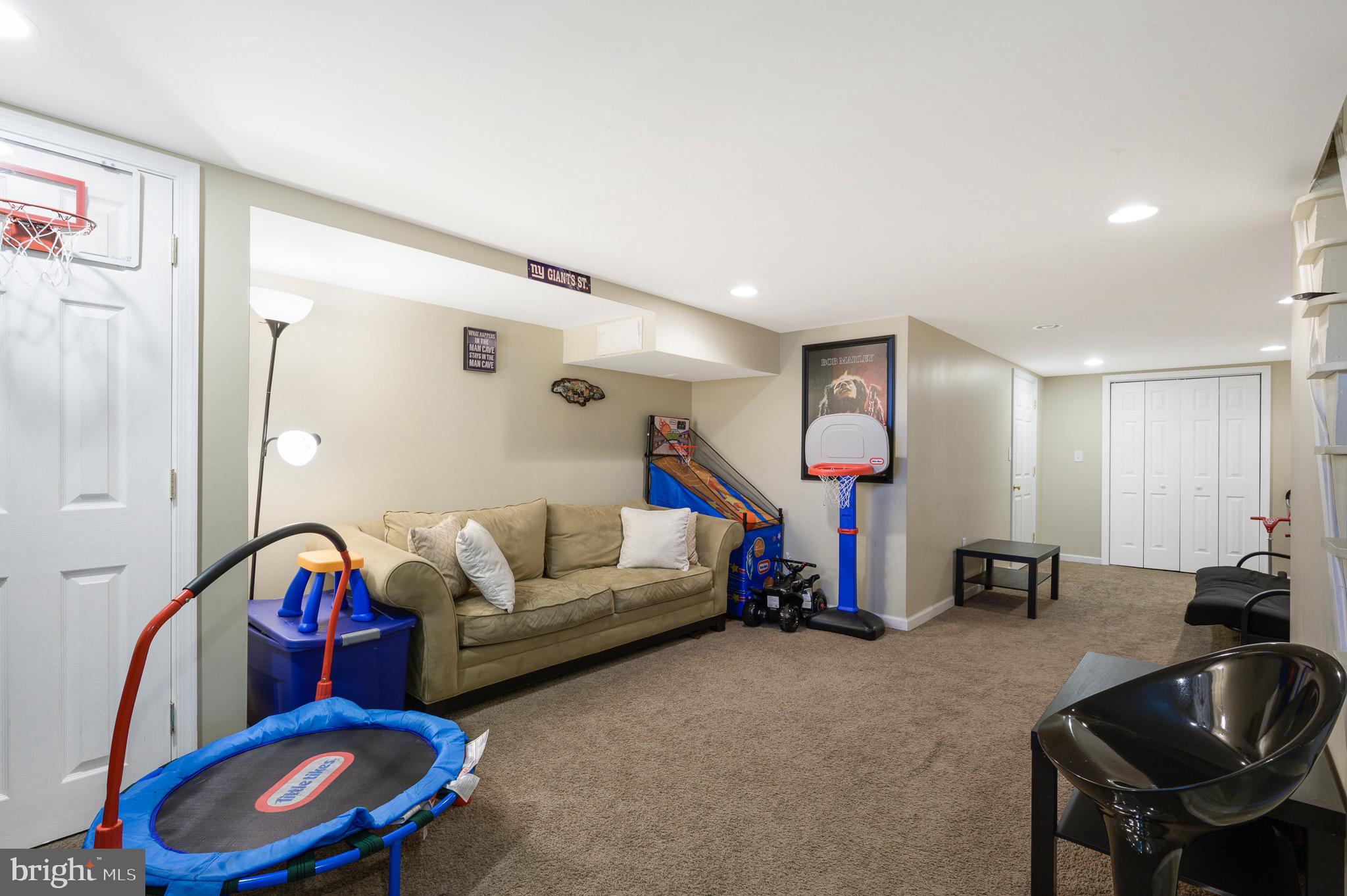 2086 Heather Road Folcroft, PA 19032 - Photo 15 of 19
