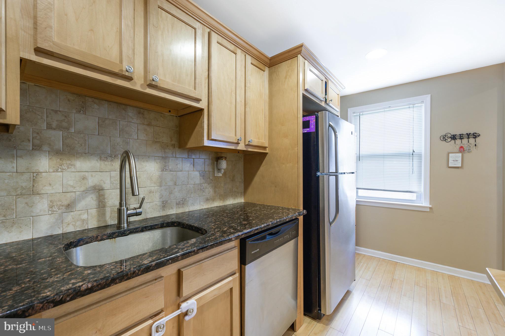 2086 Heather Road Folcroft, PA 19032 - Photo 3 of 19