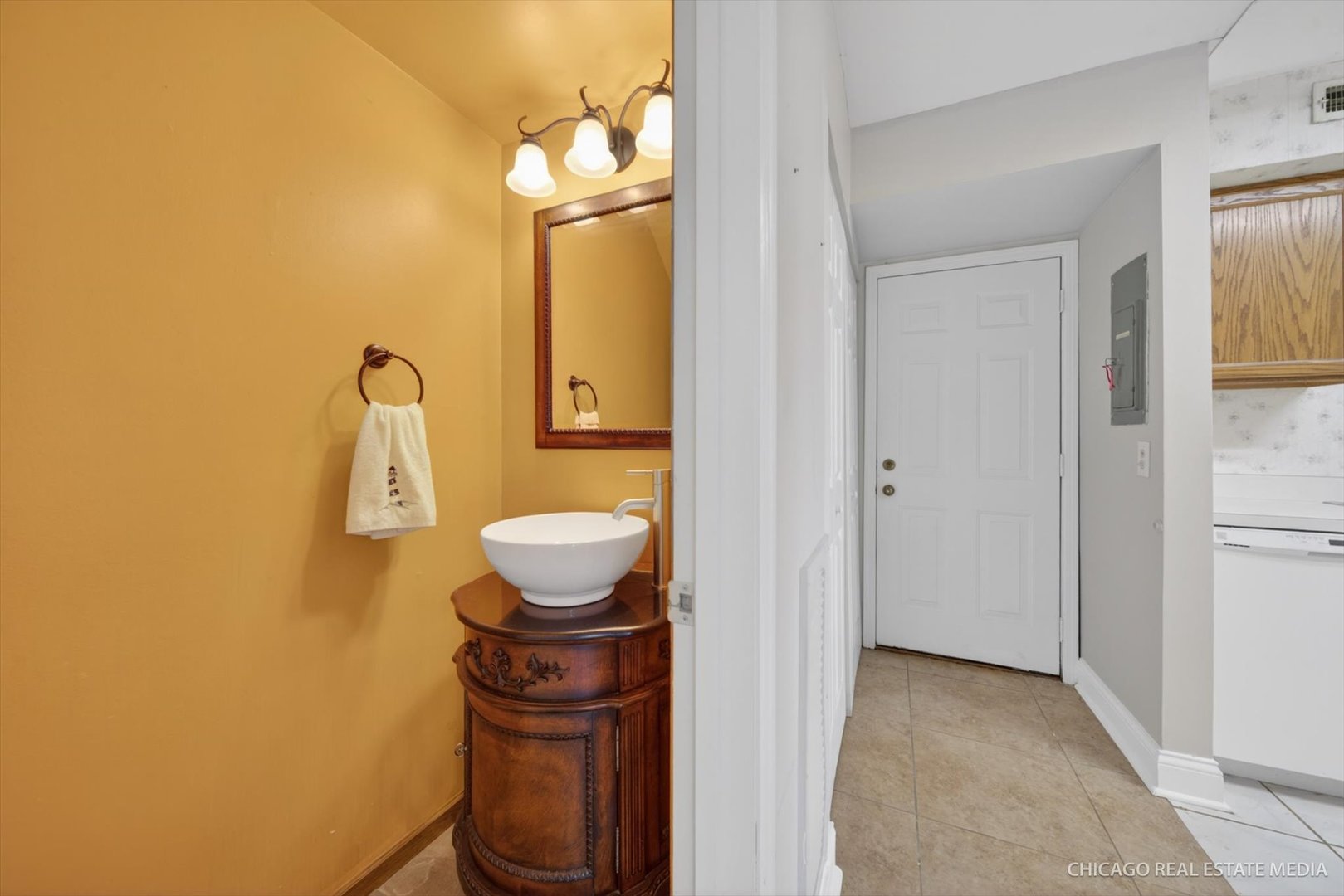 811 Pahl Road Elk Grove Village, IL 60007 - Photo 12 of 19
