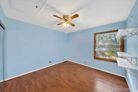 $260,000 | 811 Pahl Road, Elk Grove Village, IL 60007