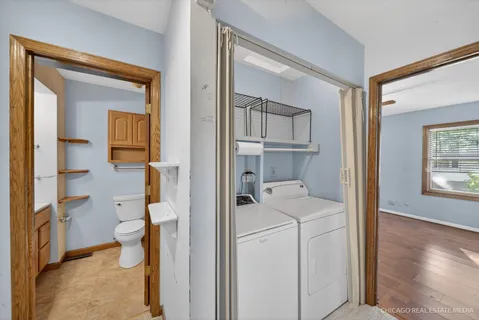 $260,000 | 811 Pahl Road, Elk Grove Village, IL 60007