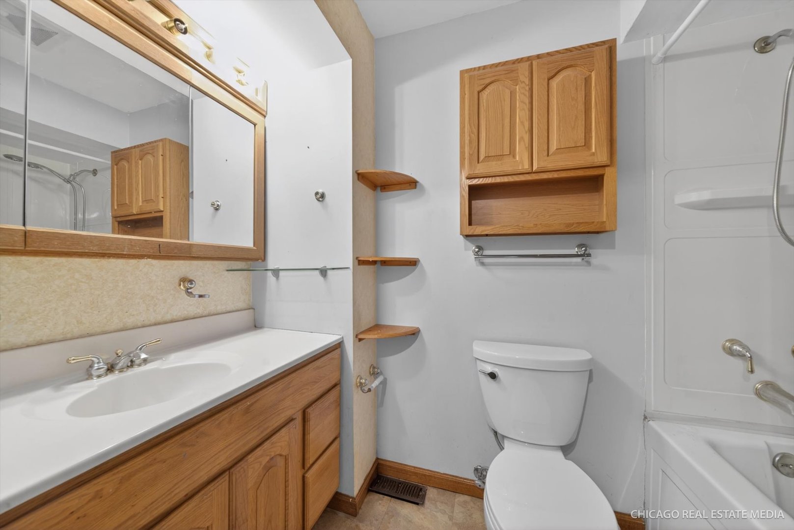 811 Pahl Road Elk Grove Village, IL 60007 - Photo 16 of 19