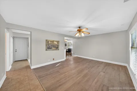 $260,000 | 811 Pahl Road, Elk Grove Village, IL 60007