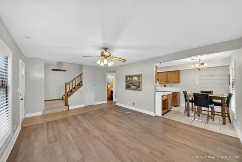 $260,000 | 811 Pahl Road, Elk Grove Village, IL 60007