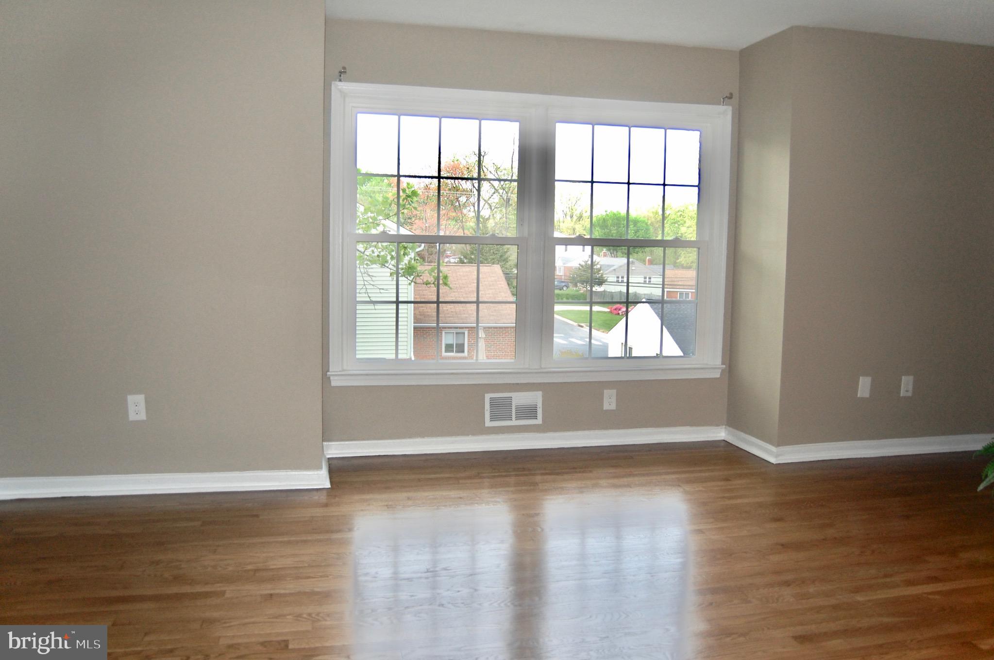 10941 Amherst Avenue, Unit 6 Silver Spring, MD 20902 - Photo 14 of 33 Gallery Image 14