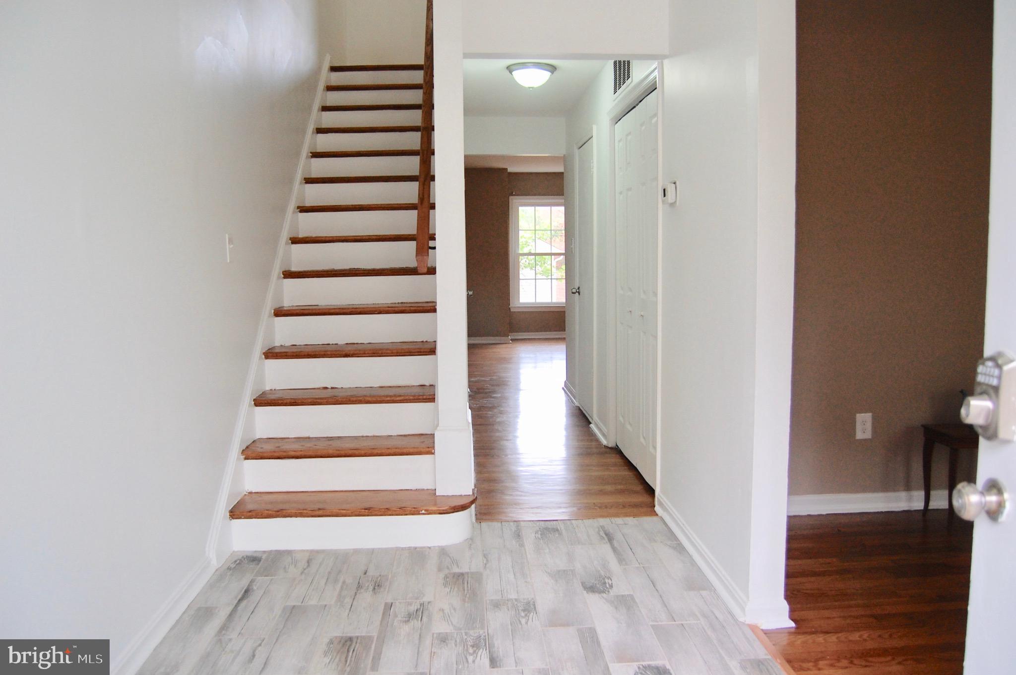 10941 Amherst Avenue, Unit 6 Silver Spring, MD 20902 - Photo 4 of 33 Gallery Image 4