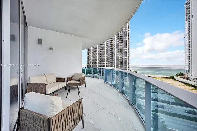$10,500 | 17550 Collins Avenue, Unit 801, Sunny Isles Beach, FL 33160