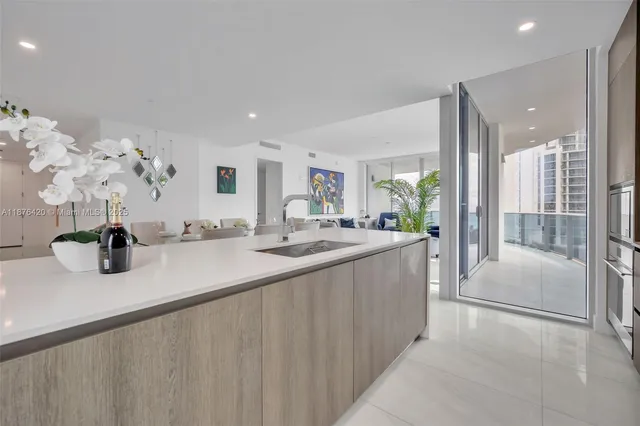 $10,500 | 17550 Collins Avenue, Unit 801, Sunny Isles Beach, FL 33160