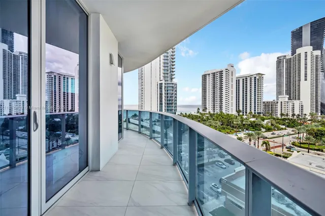 $10,500 | 17550 Collins Avenue, Unit 801, Sunny Isles Beach, FL 33160