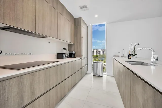 $10,500 | 17550 Collins Avenue, Unit 801, Sunny Isles Beach, FL 33160