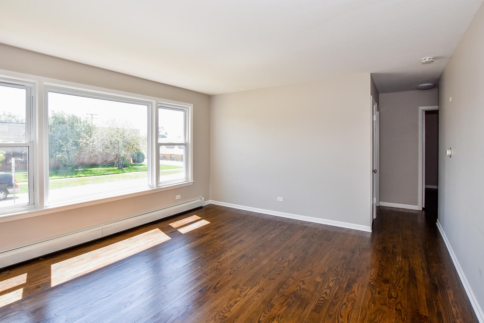 60 North Wolf Road, Unit 1W Wheeling, IL 60090 - Photo 4 of 11