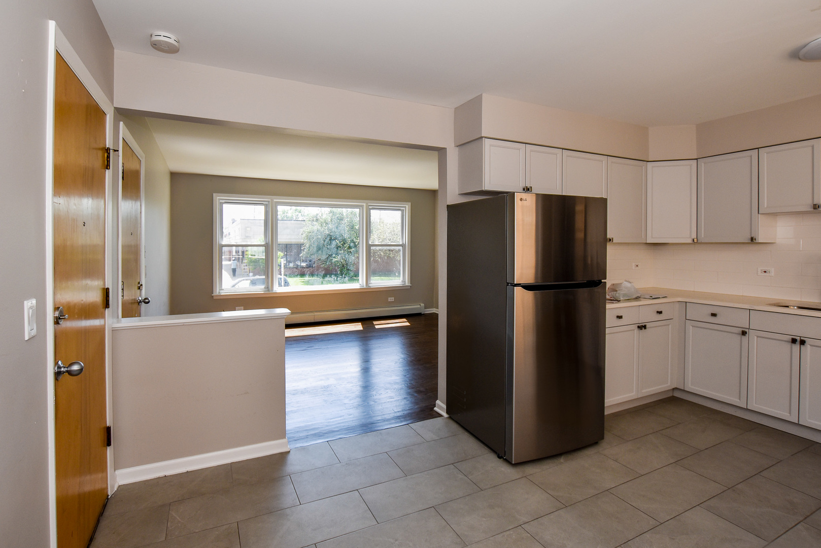 60 North Wolf Road, Unit 1W Wheeling, IL 60090 - Photo 6 of 11