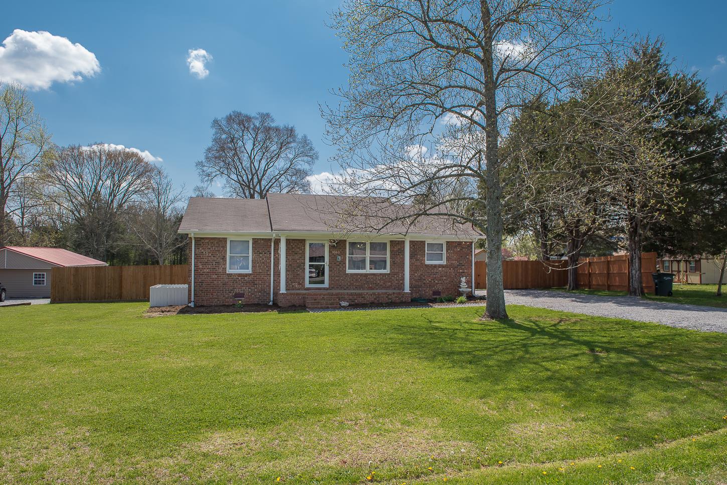 1063 River Barfield Road Murfreesboro, TN 37128 - Photo 4 of 30 Gallery Image 4