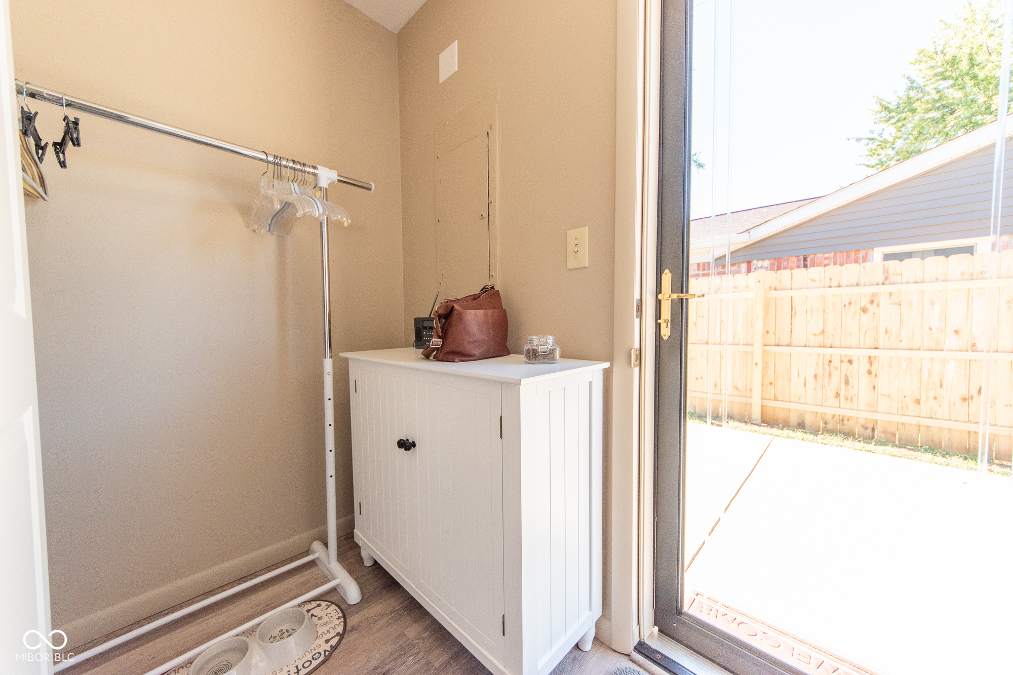2855 12th Street Columbus, IN 47201 - Photo 14 of 28