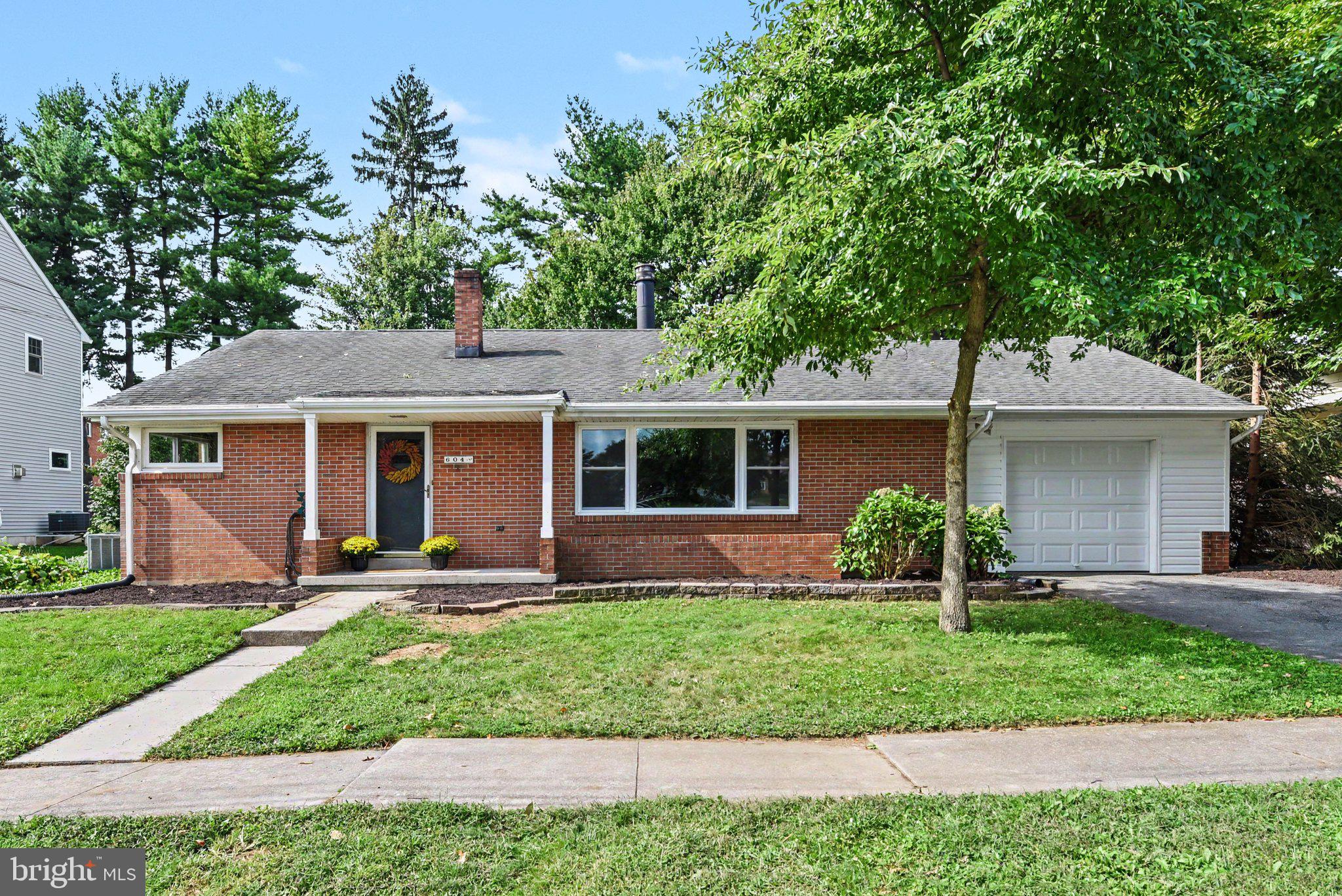 604 Hillcrest Road Hershey, PA 17033 - Photo 1 of 30 Gallery Image 1