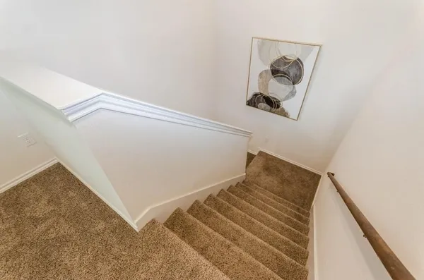 $349,999 | 822 Amelia Court, Pilot Point, TX 76258