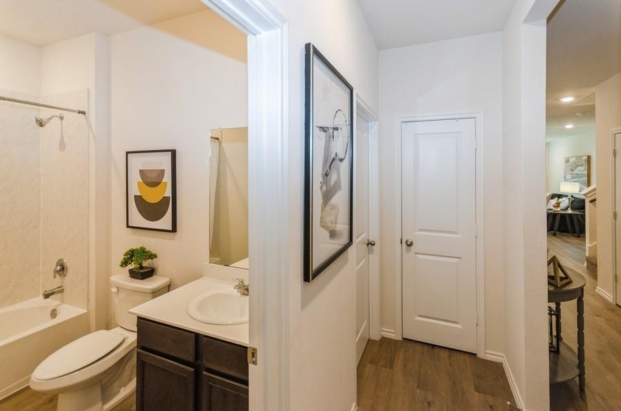 822 Amelia Court Pilot Point, TX 76258 - Photo 19 of 40