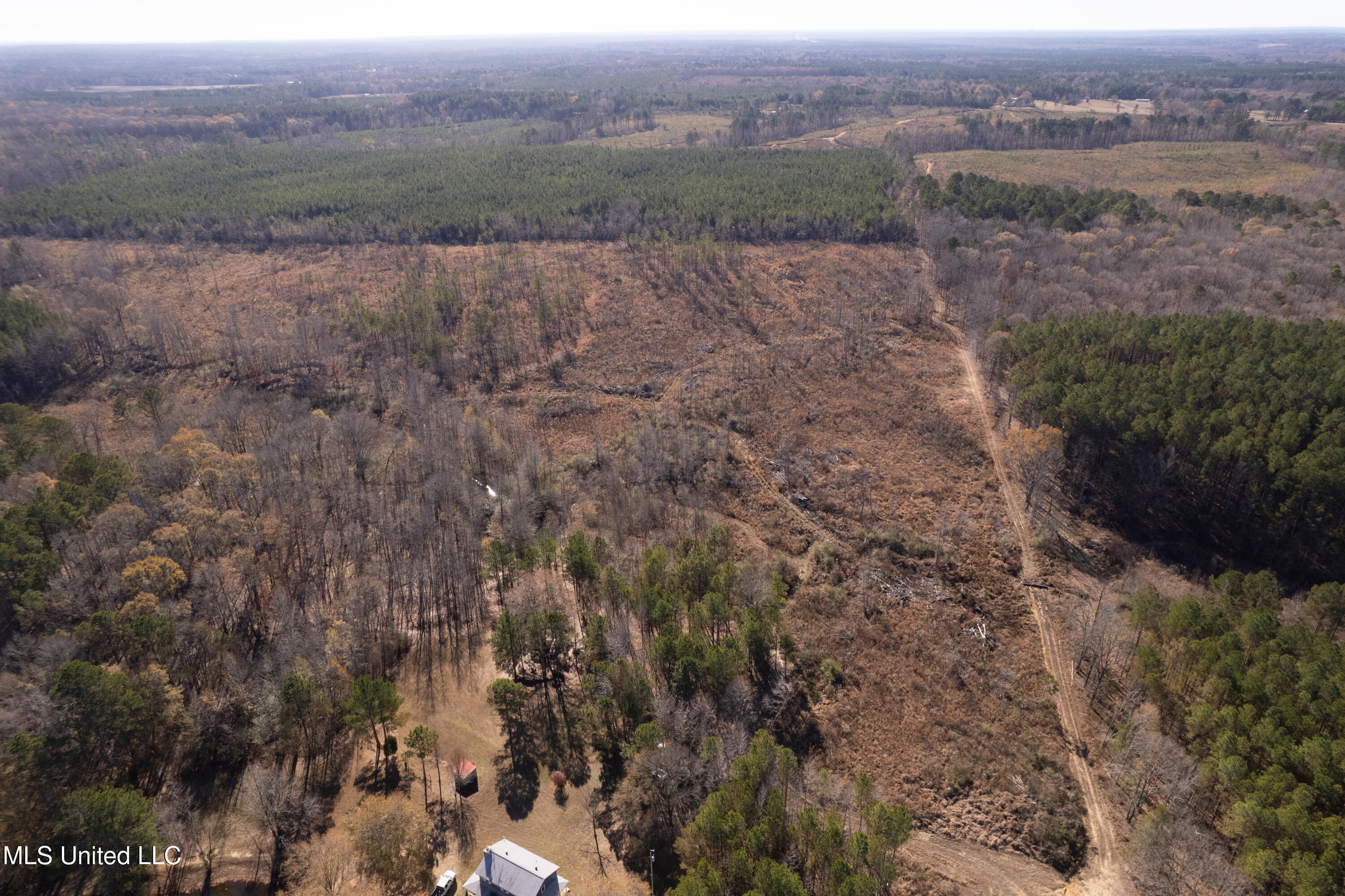 dji_fly_20251219_102158_959_176616174460