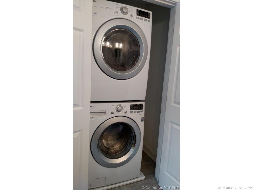 1 Hamilton Street, Unit 2 New London, CT 06320 - Photo 22 of 35