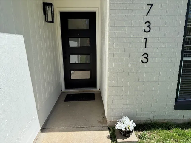 $2,100 | 7313 Rhett Place, Austin, TX 78744