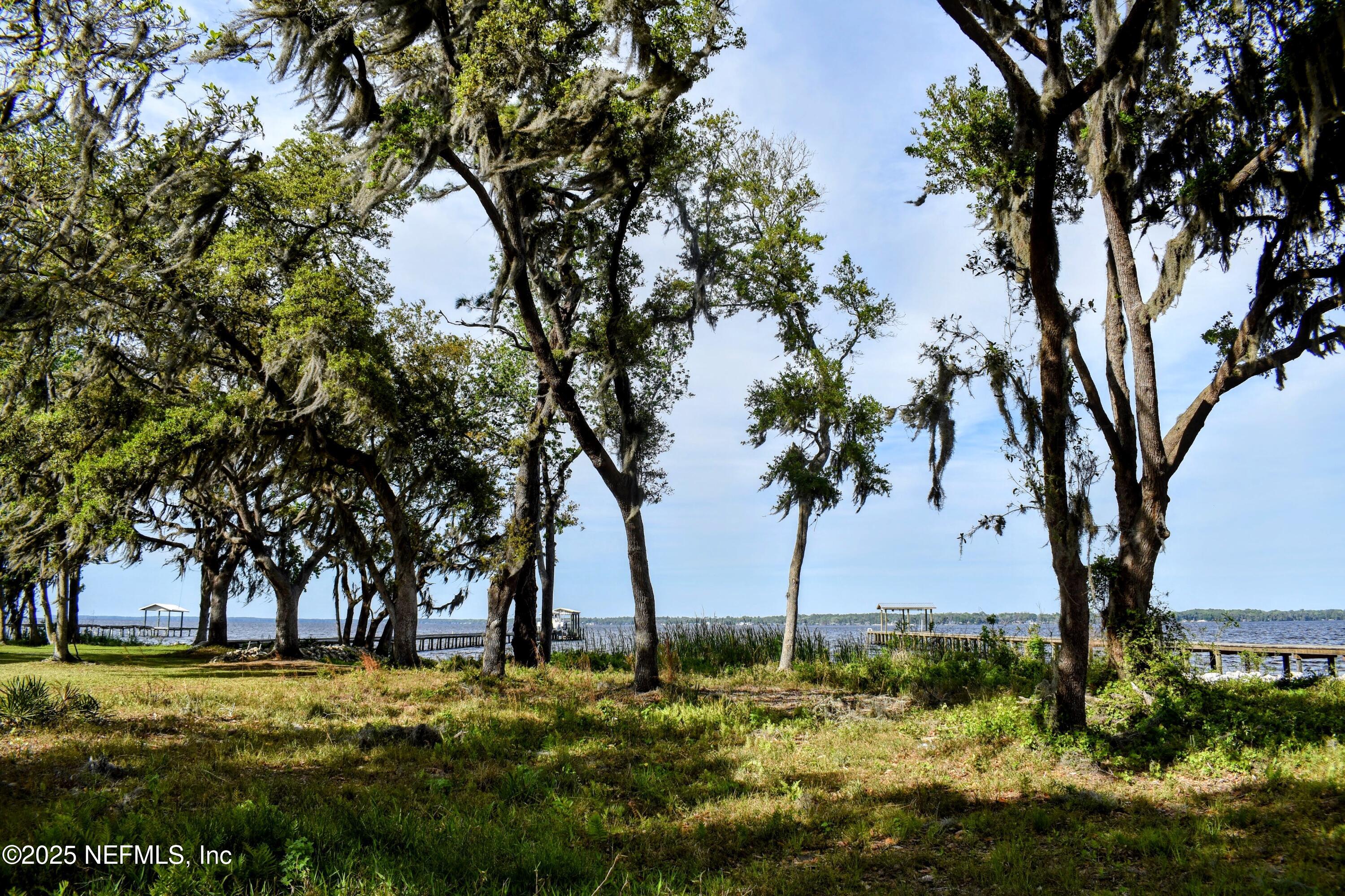 112 Bunch Road Palatka, FL 32177 - Photo 3 of 15 DSC_0094-EDIT