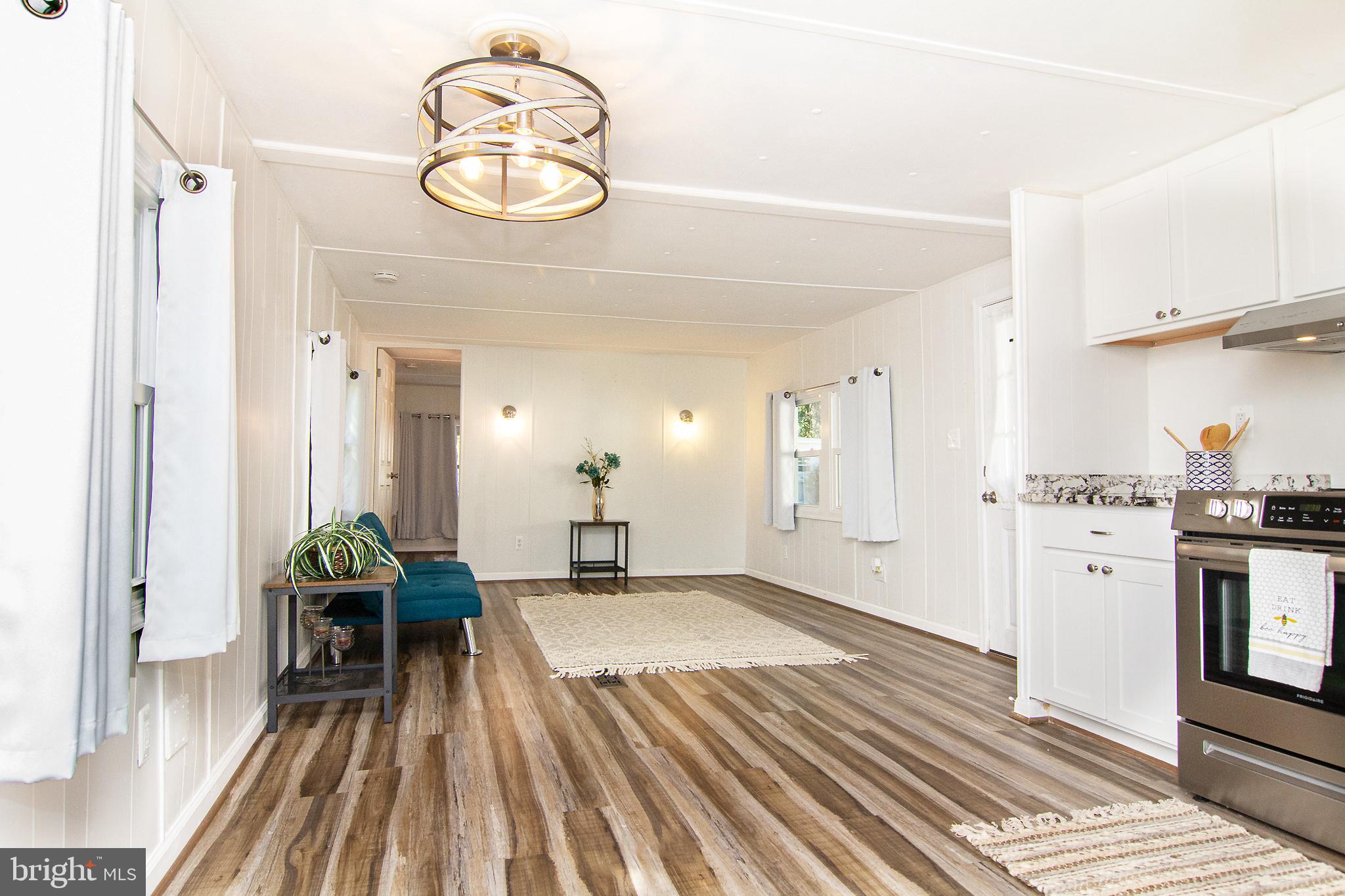 2551 Baltimore Boulevard, Unit 43 Finksburg, MD 21048 - Photo 4 of 29 Matching lighting