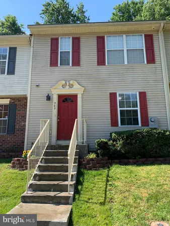 $2,450 | 307 Stafford Mews Lane, Stafford, VA 22554