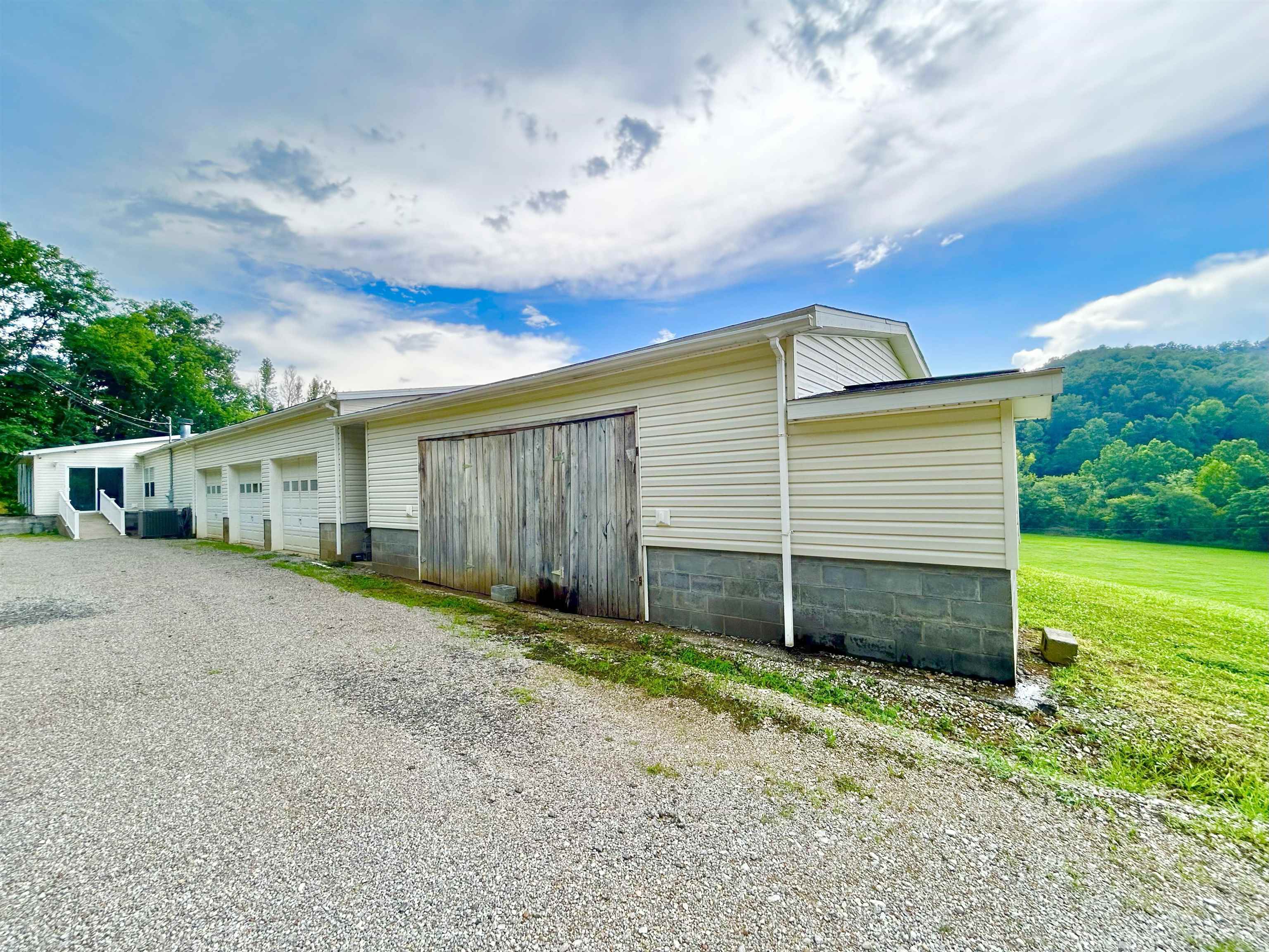 27 Cowhide Branch Road Hamlin, WV 25523 - Photo 29 of 31 Gallery Image 29