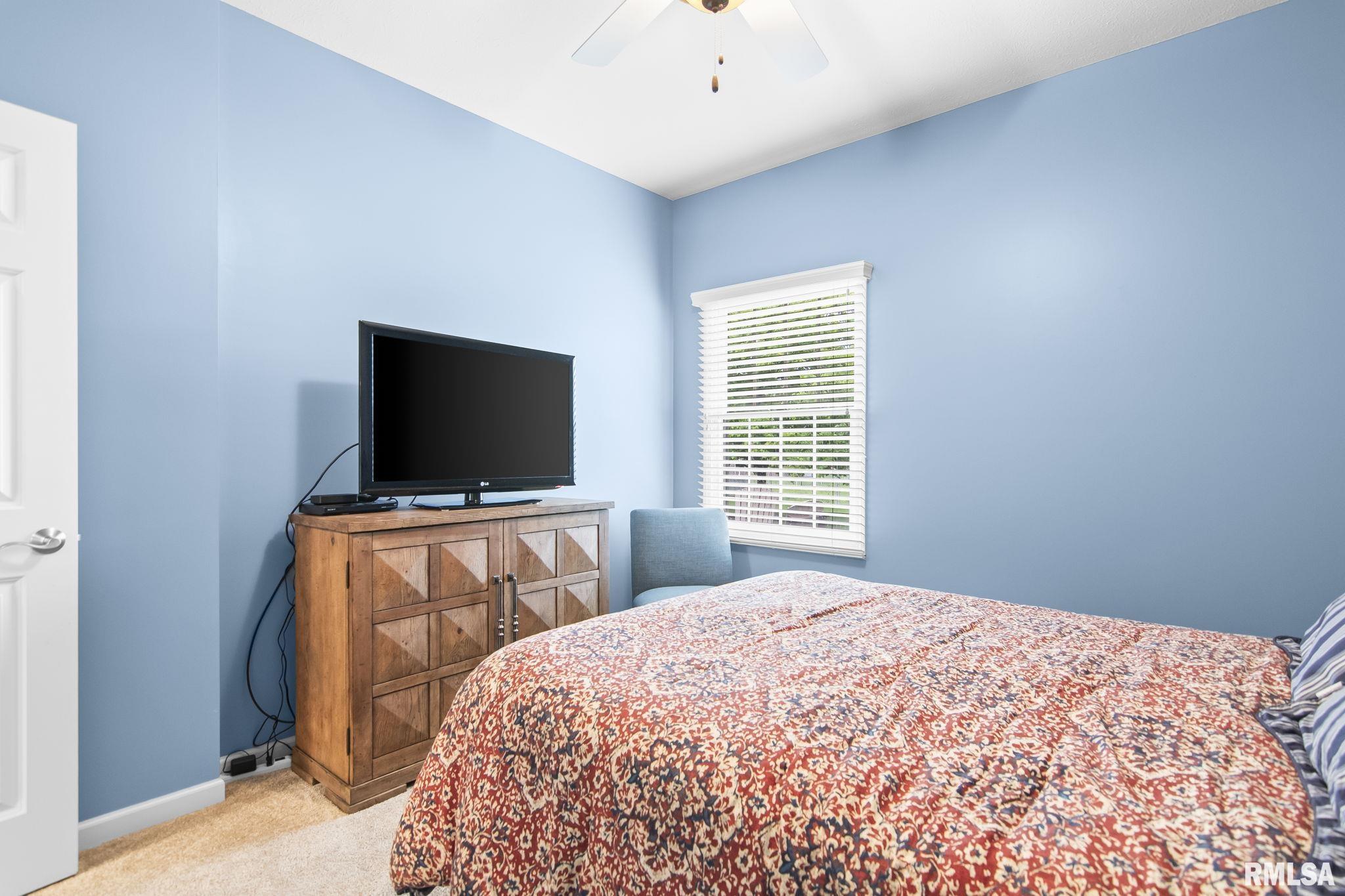 2503 Interlacken Drive Springfield, IL 62704 - Photo 23 of 36