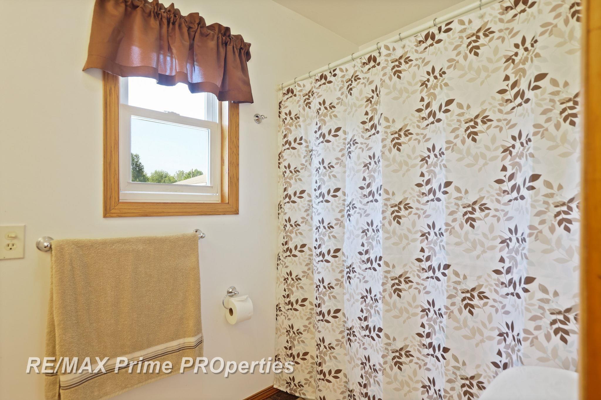 4078 East Lake Road Clio, MI 48420 - Photo 24 of 49 50178983-af481a6d-26b6-4e8c-b9bd-88dfcf9d32e4.JPG