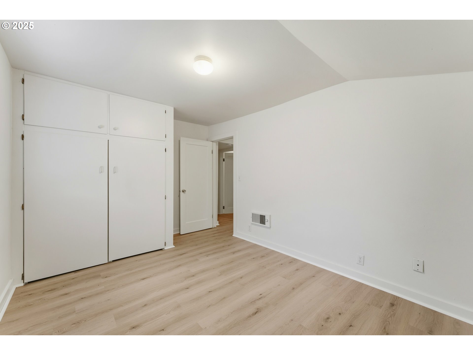 327 Powell Road Milton Freewater, OR 97862 - Photo 36 of 48 a view of an empty room