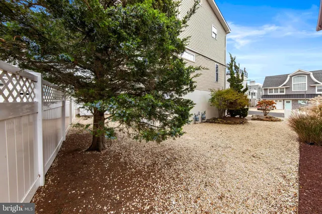 a view of balcony with city view