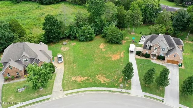 $999,900 | 5208 Aspen Avenue, Morristown, TN 37813