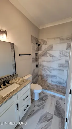 $999,900 | 5208 Aspen Avenue, Morristown, TN 37813