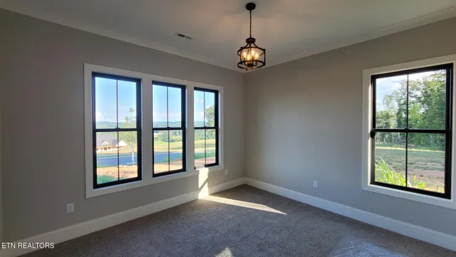 $999,900 | 5208 Aspen Avenue, Morristown, TN 37813