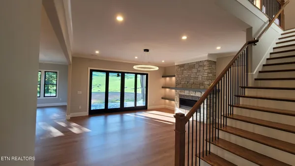 $999,900 | 5208 Aspen Avenue, Morristown, TN 37813